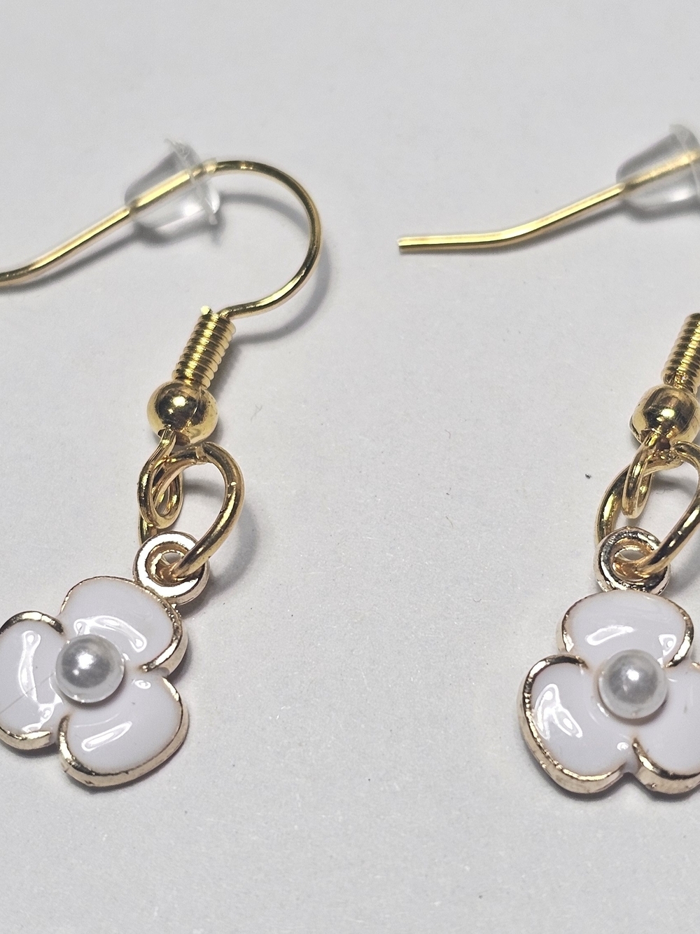 Gold-Plated White Flower Drop Earrings with Pearl Center - Picture 2 of 2